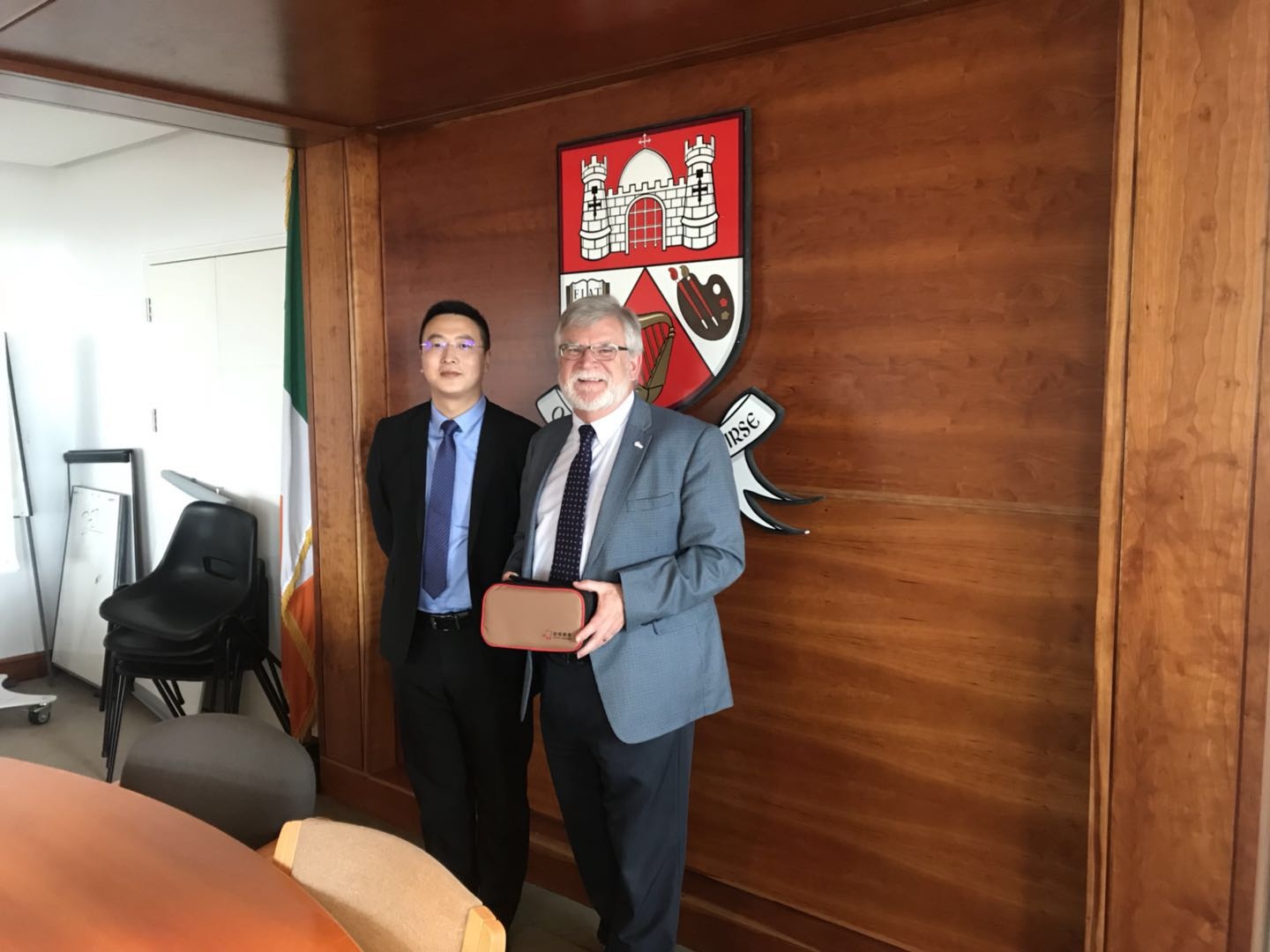 国外博彩平台总经理周相均爱尔兰出访